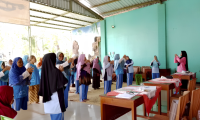 Lansia Dusun Kebokuning 2 Diajak Hidup Sehat Lewat Posyandu dan Senam Rutin